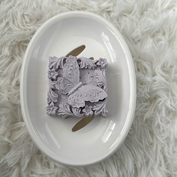 Butterfly 🦋 soap bars- Set of 3 - Picture 5 of 7